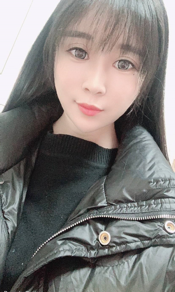 网红一颗小葡萄呀