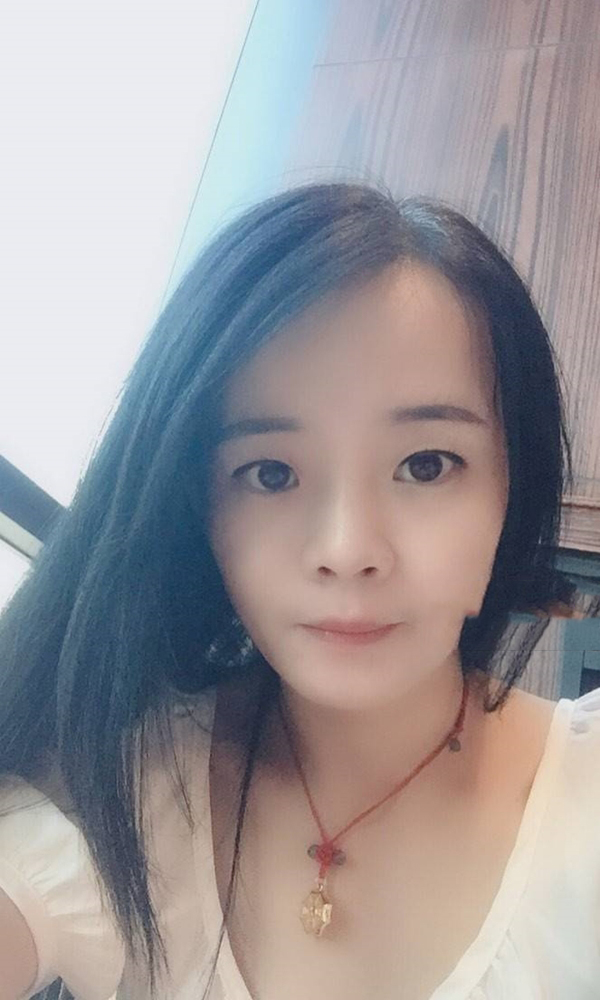 白领大长腿滴坏姐姐