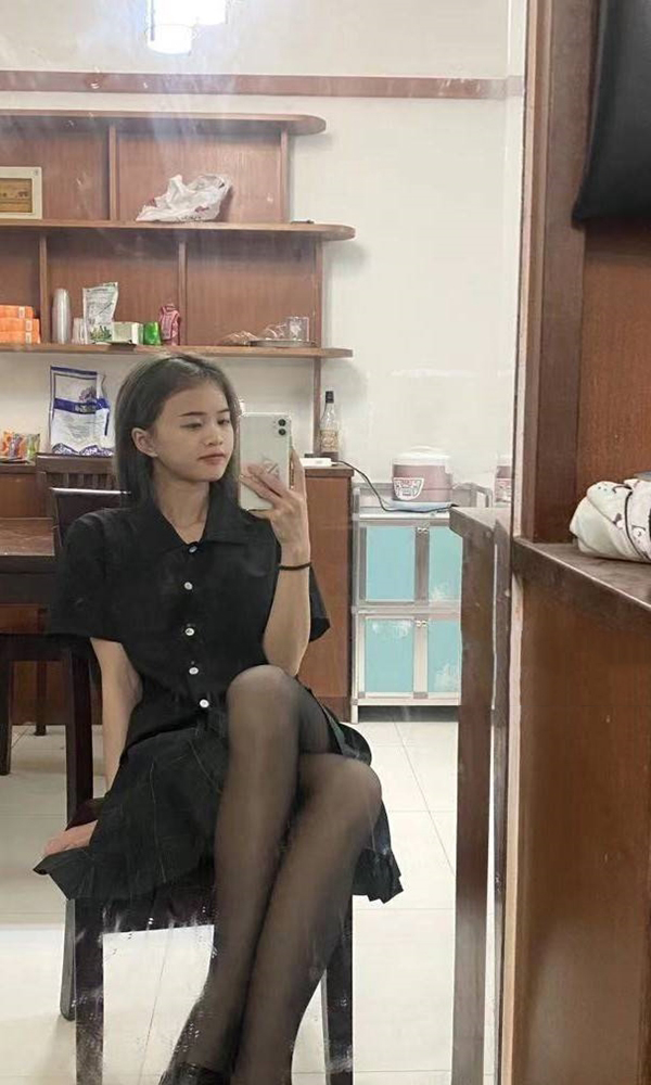 白领月什么样的都有