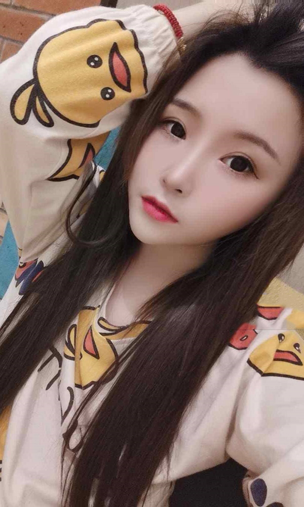 白领倾城一笑aa