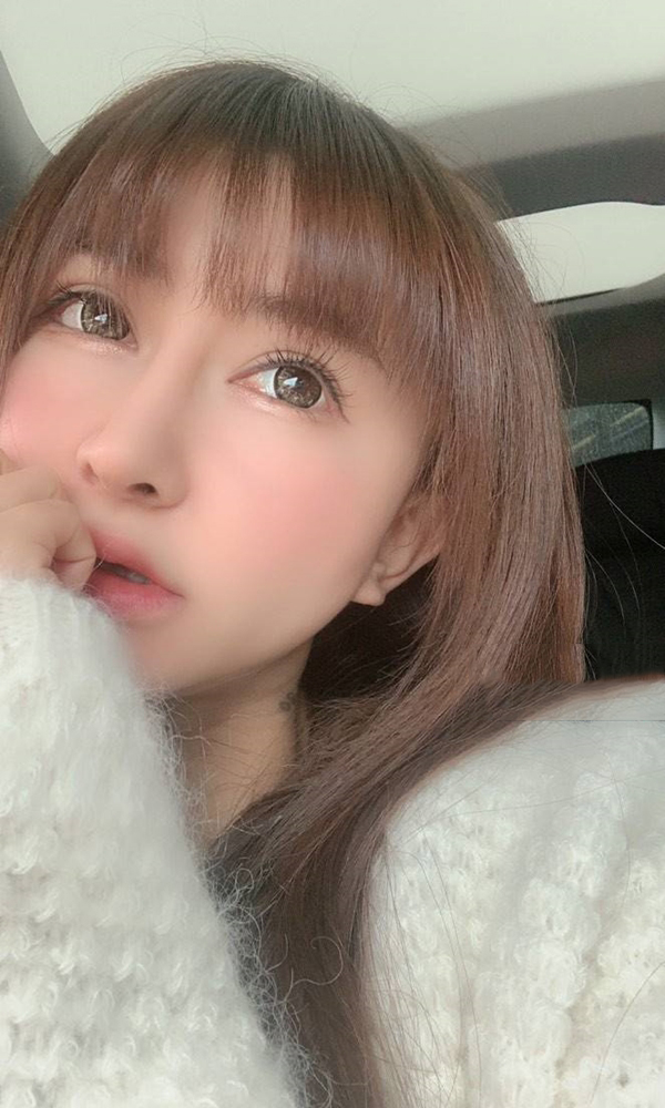 白领太阳月亮当空照