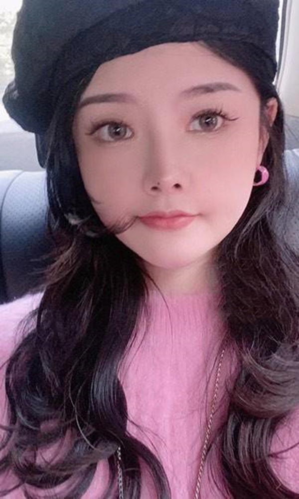 白领飞翔的咕咕