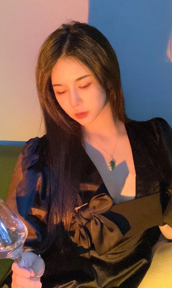 学生小可爱的可爱