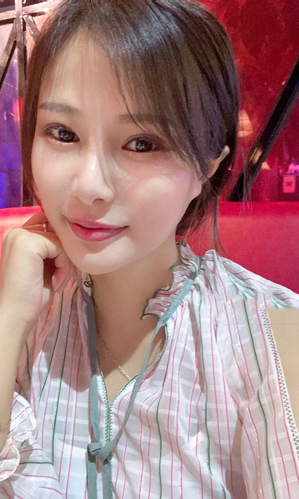 白领安妮姐姐‍♀