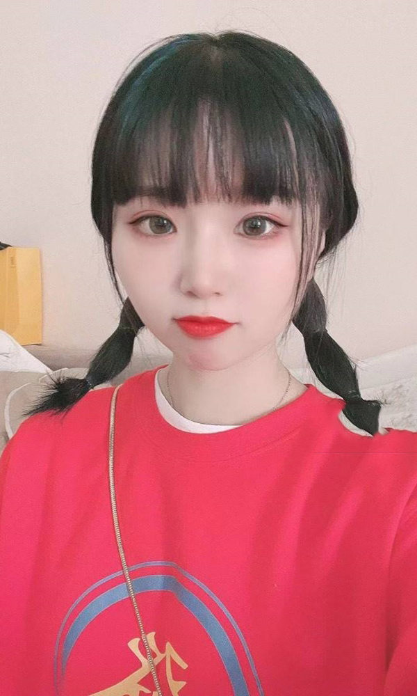 学生王琳琳ξ✿＞◡