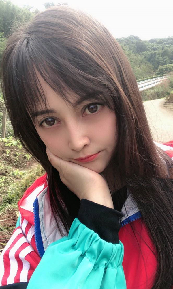 白领安娜娜娜呀