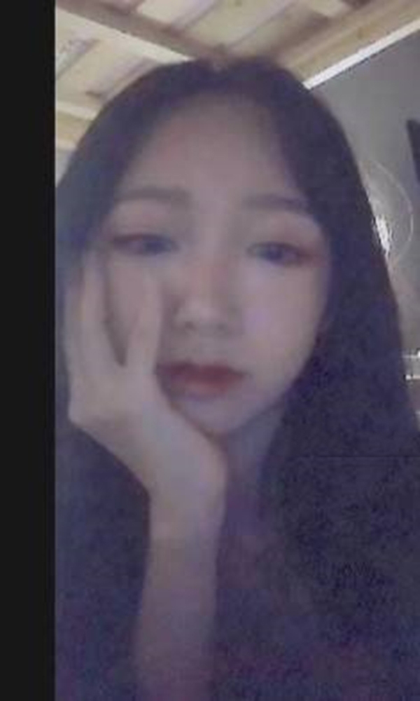 学生莫莫※超甜