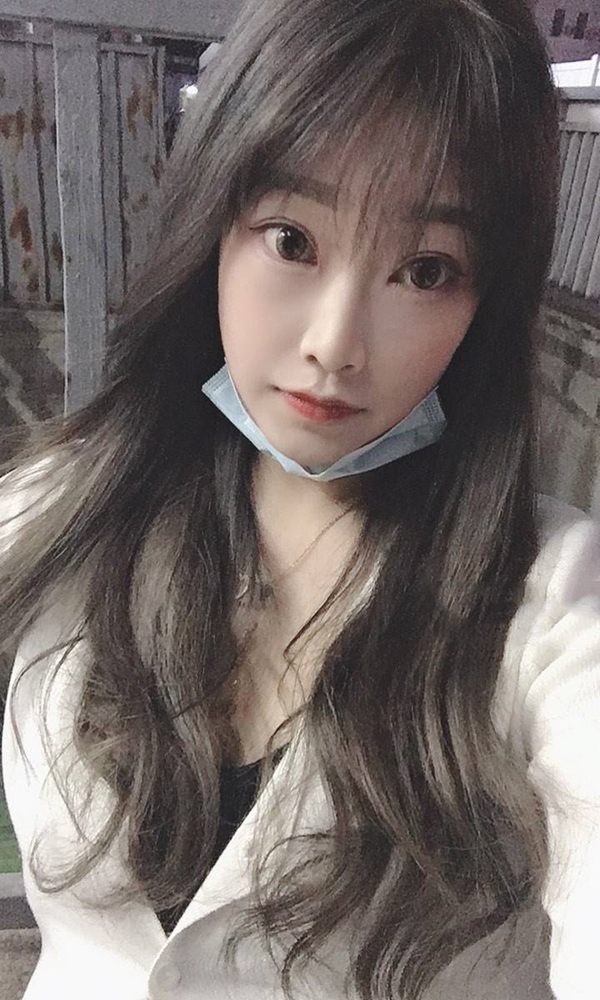 白领傲娇少女萌