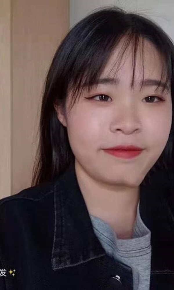 学生冰妮姐你好