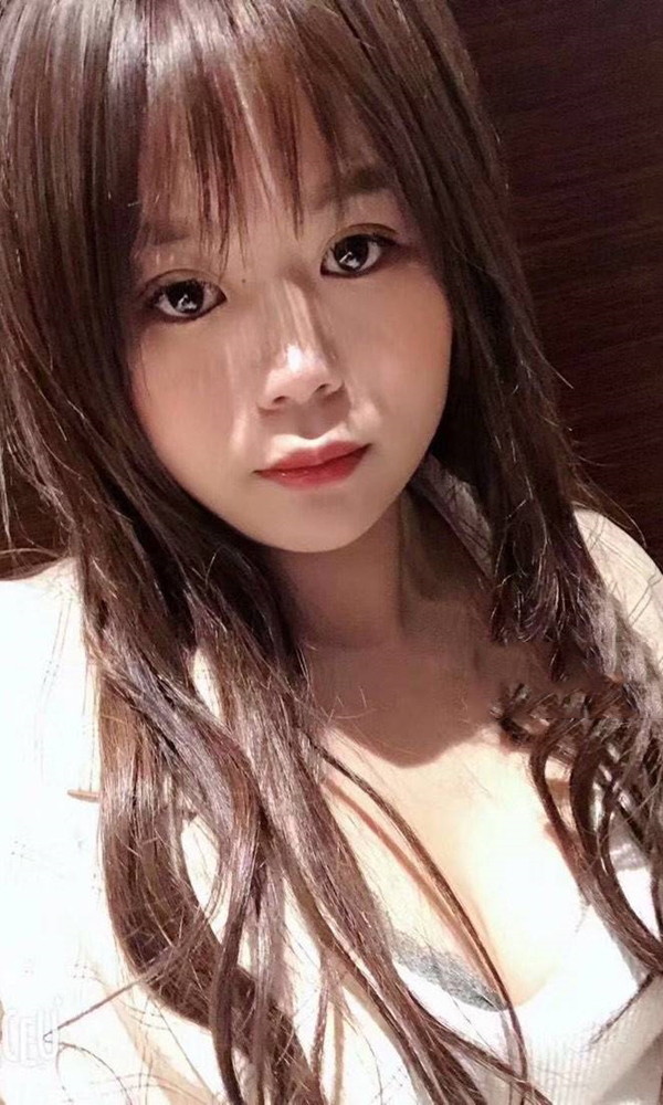 模特别人家的小姨子