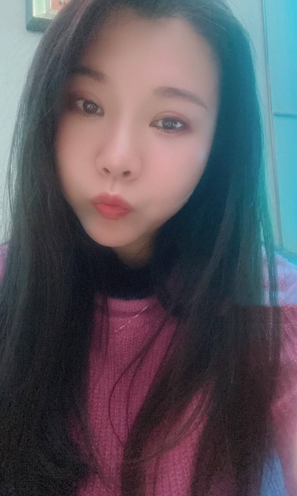 白领兜兜里藏猫