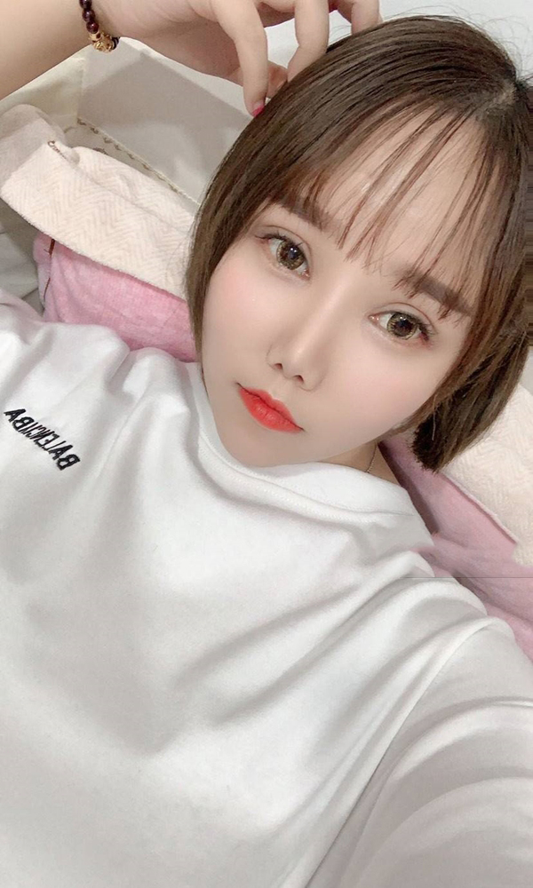 学生柠檬不萌只是酸