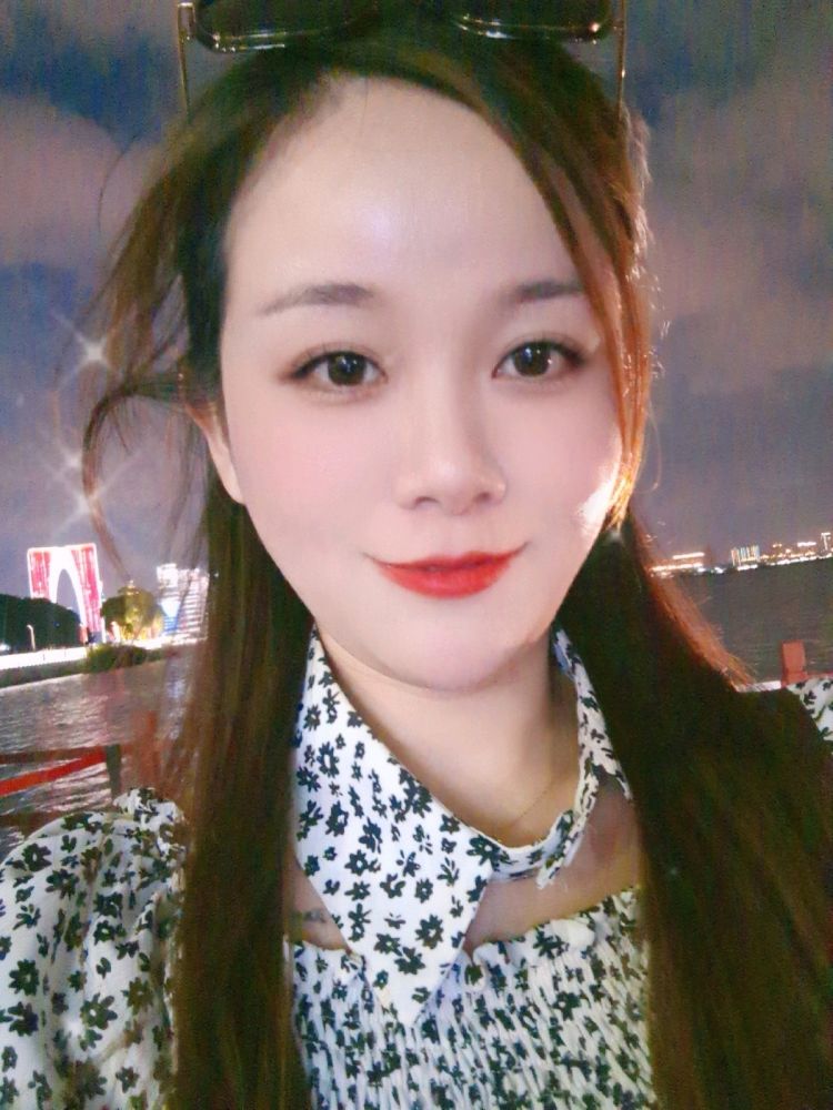 其它鱼儿轻轻飘