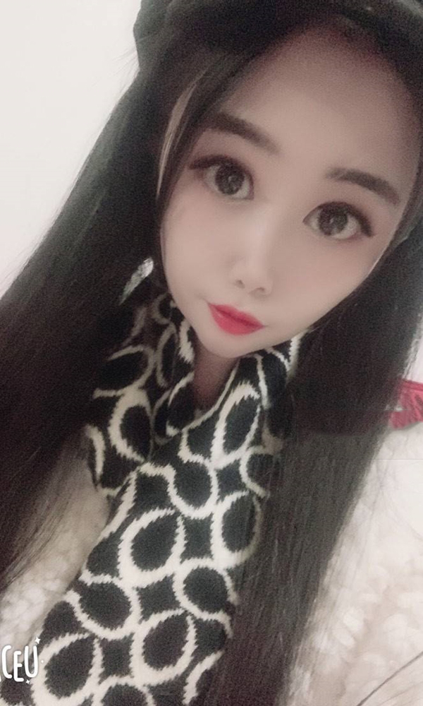 白领蹦擦卡啦卡