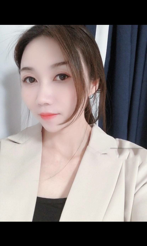 白领爱的魔力转圈圈¥