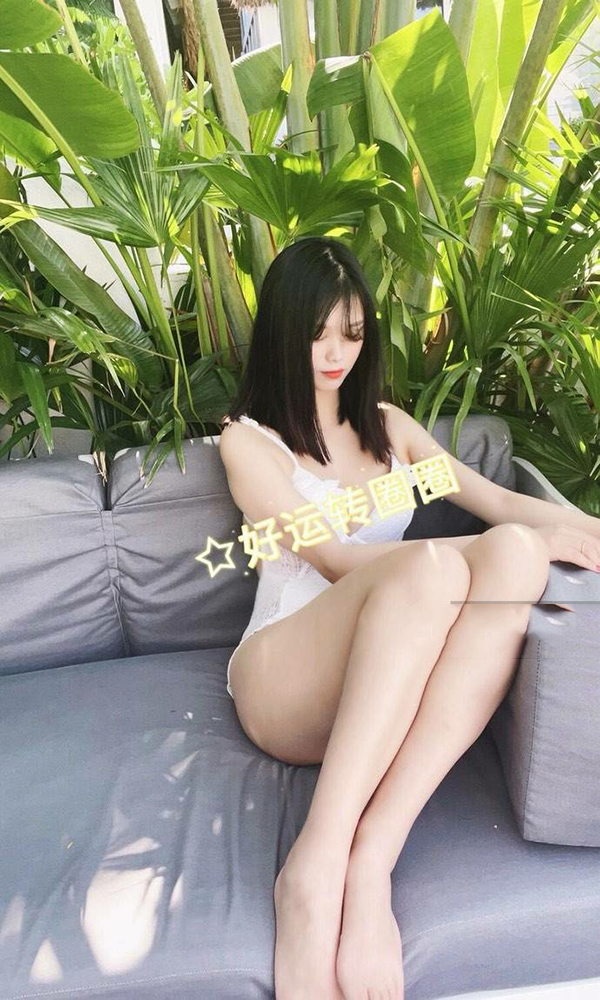 学生喵喵酱姐妹