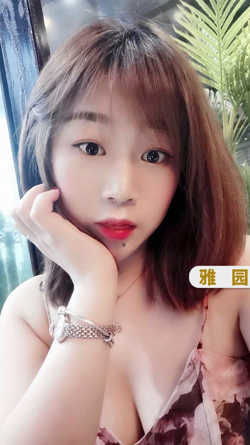 网红小小小佳佳