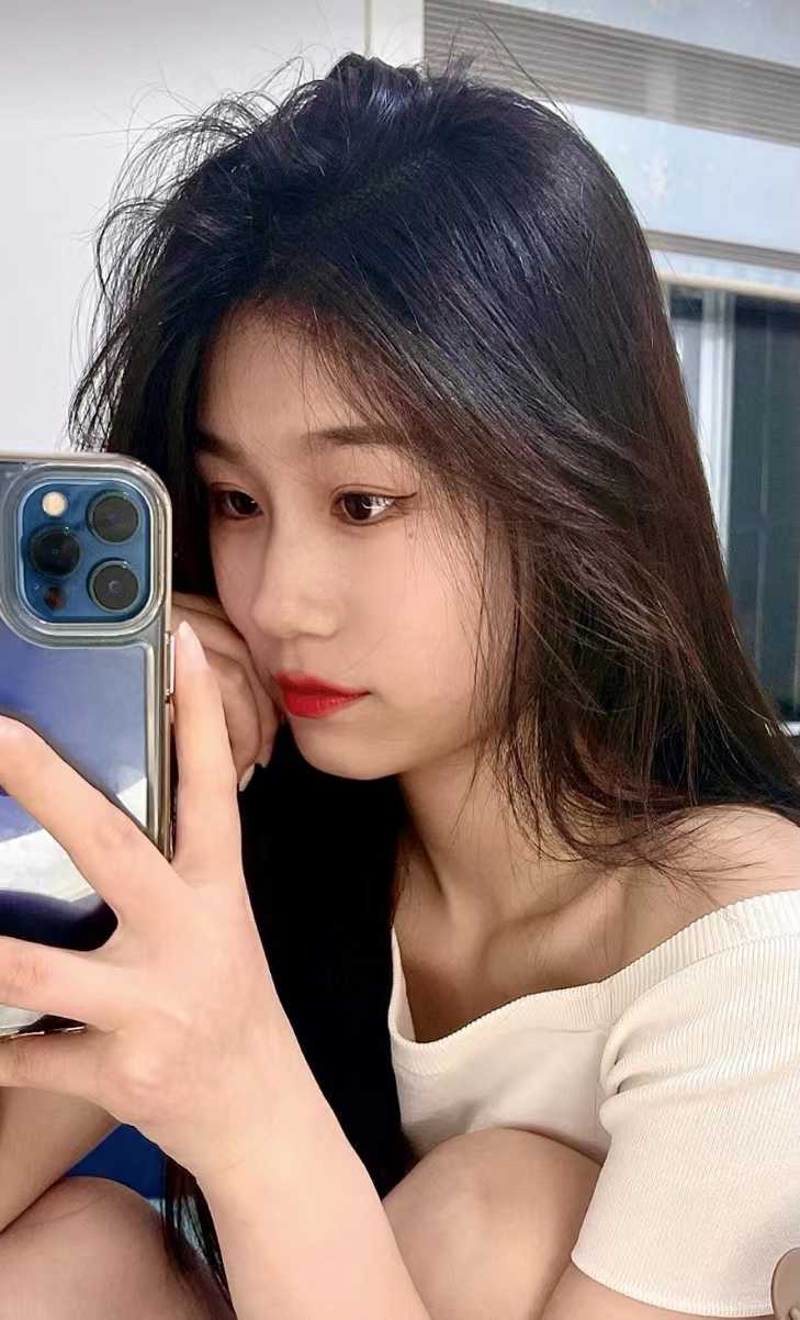 让人流连忘返，年轻妹子