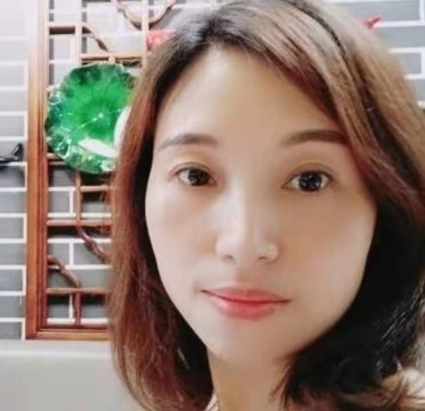 波大很容易高的小玲