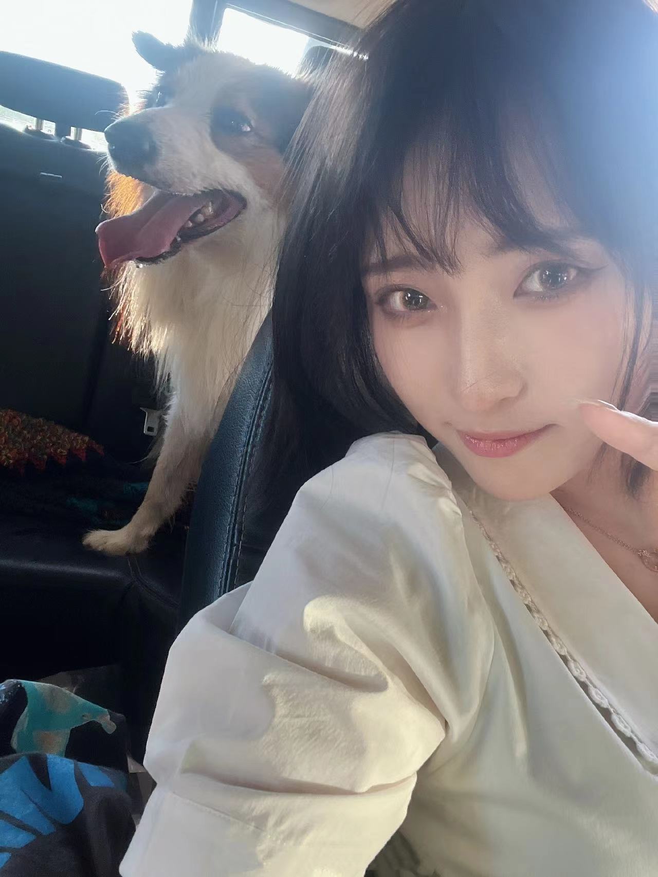 年轻美丽，各种姿势配合你，听话