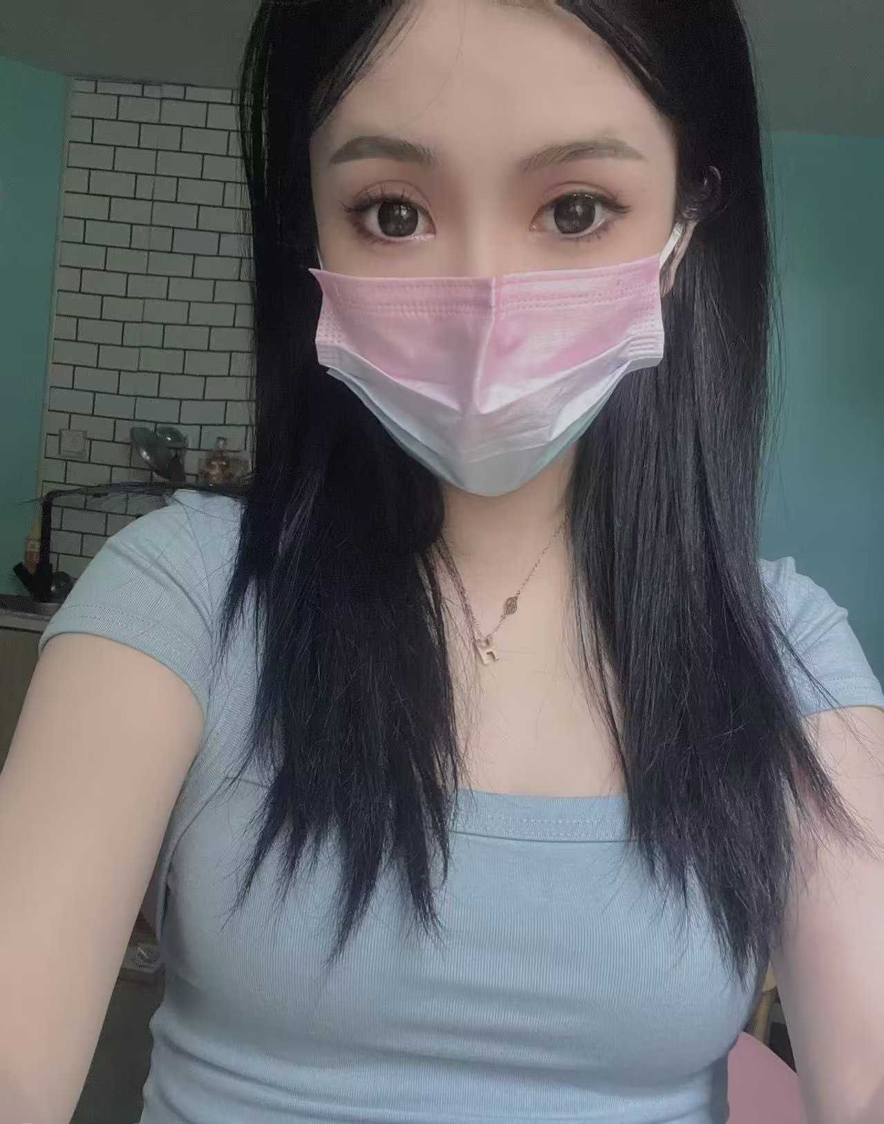 挺会聊的，放得开，总体不错