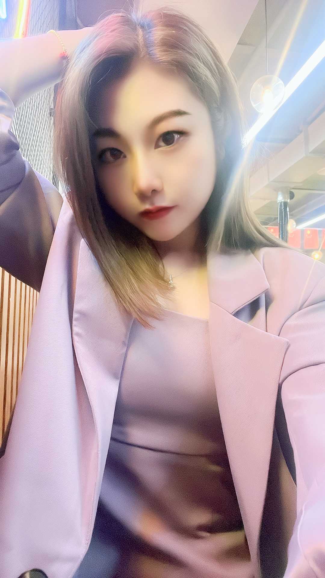 颜值不错挺甜美妹妹