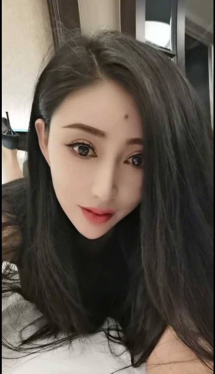 大胸妹妹让你难以自拔