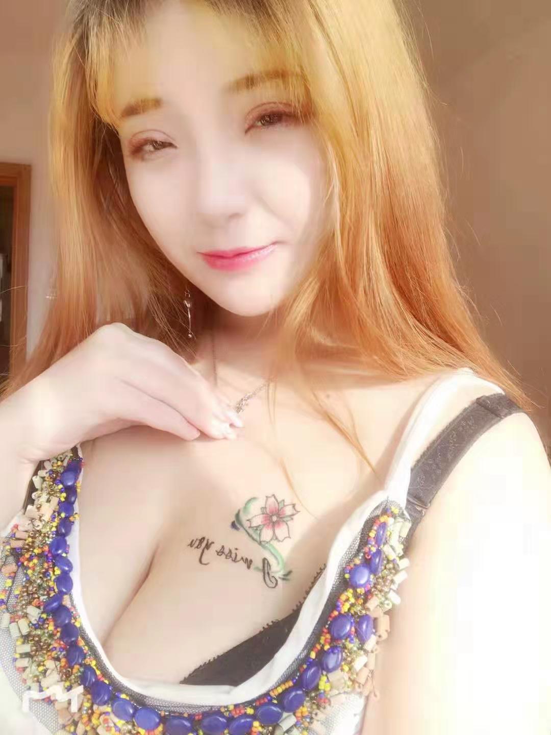 鞍山铁东巨乳妹纸
