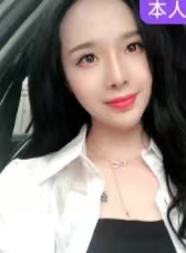 小酥胸很挺的妹妹