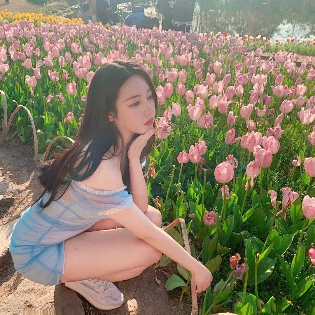 小仙女性感颜值高