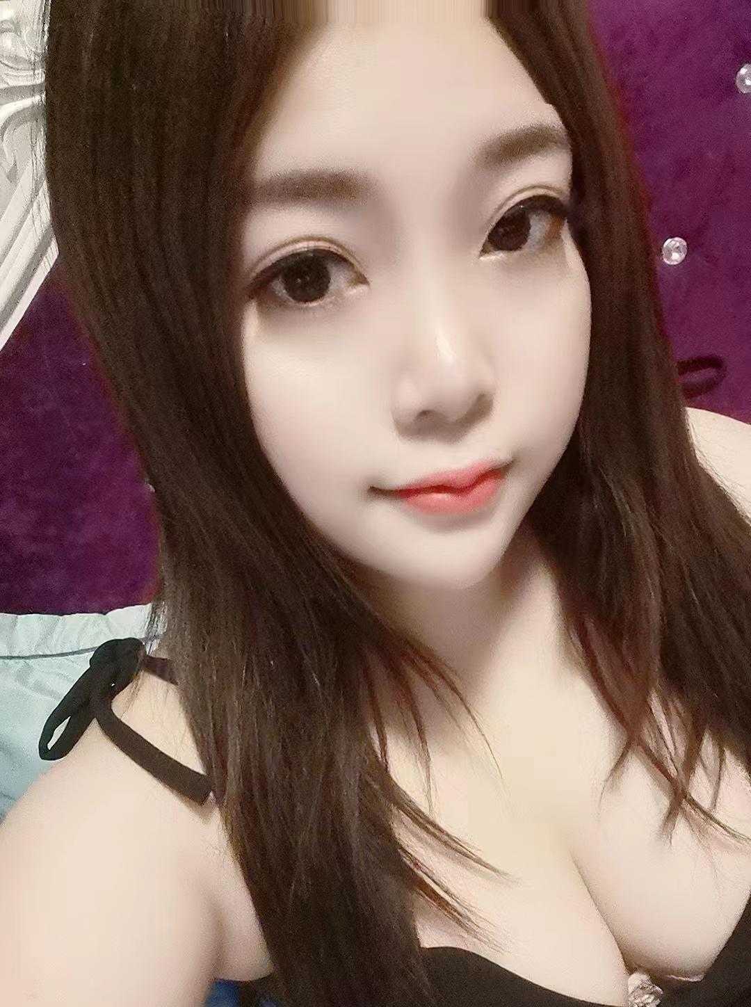 南开大胸妹妹曼曼