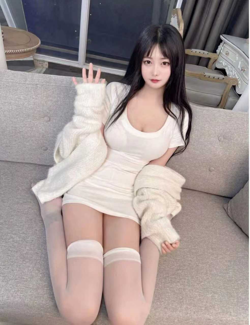 大长腿美丽小妹妹