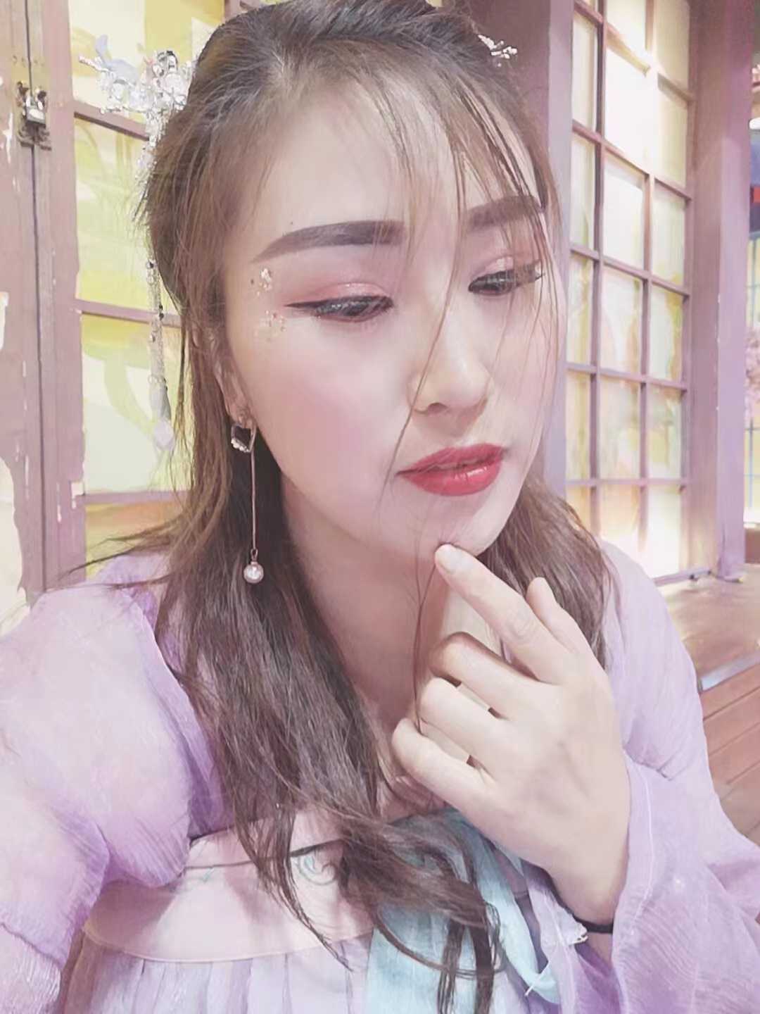 服务多，值得推荐，胸大臀翘