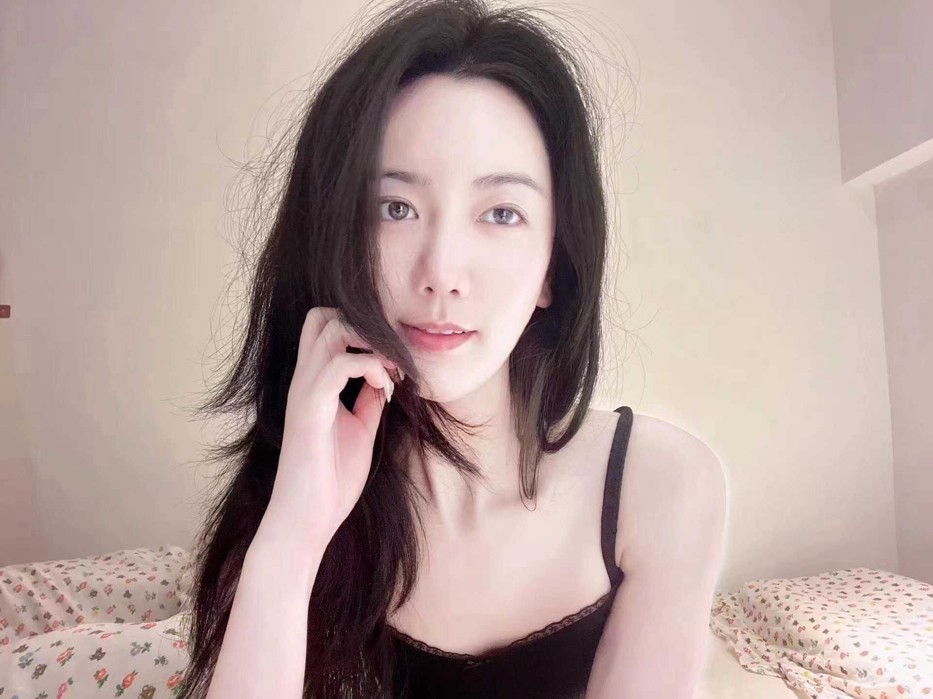 冲着奶子去的，真的很爽