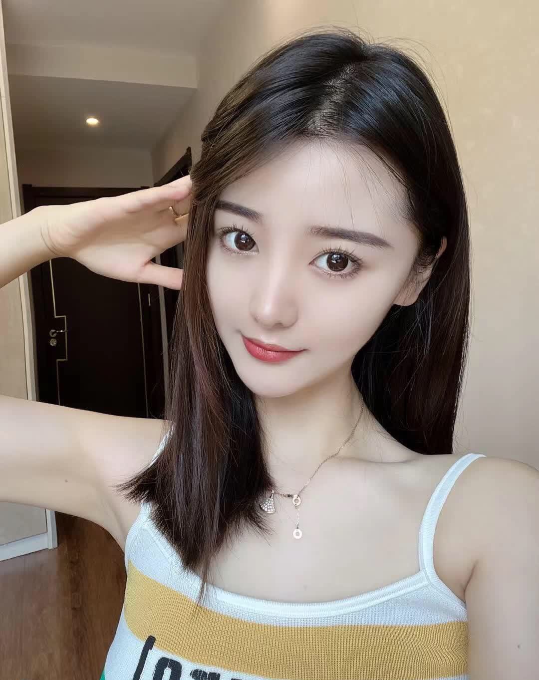 浦东兼职妹妹刚刚下海 水多 胸大 b 紧 颜值高