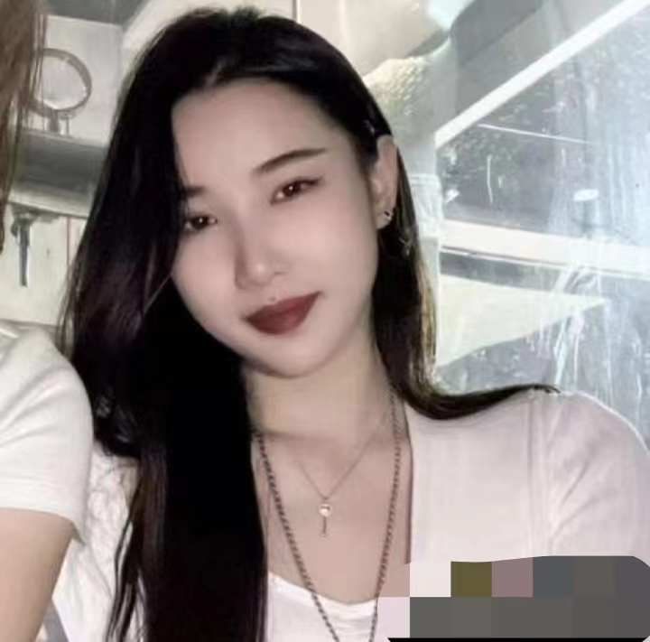 配合度很高的一个妹子