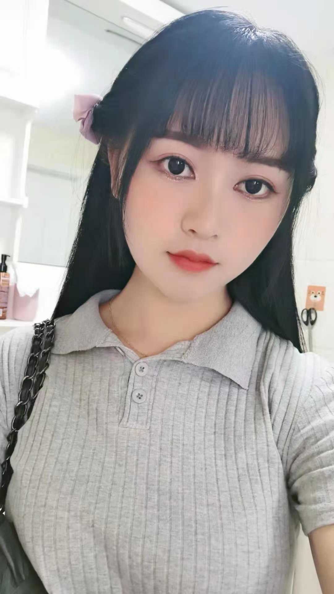 奶大水多可以舌吻