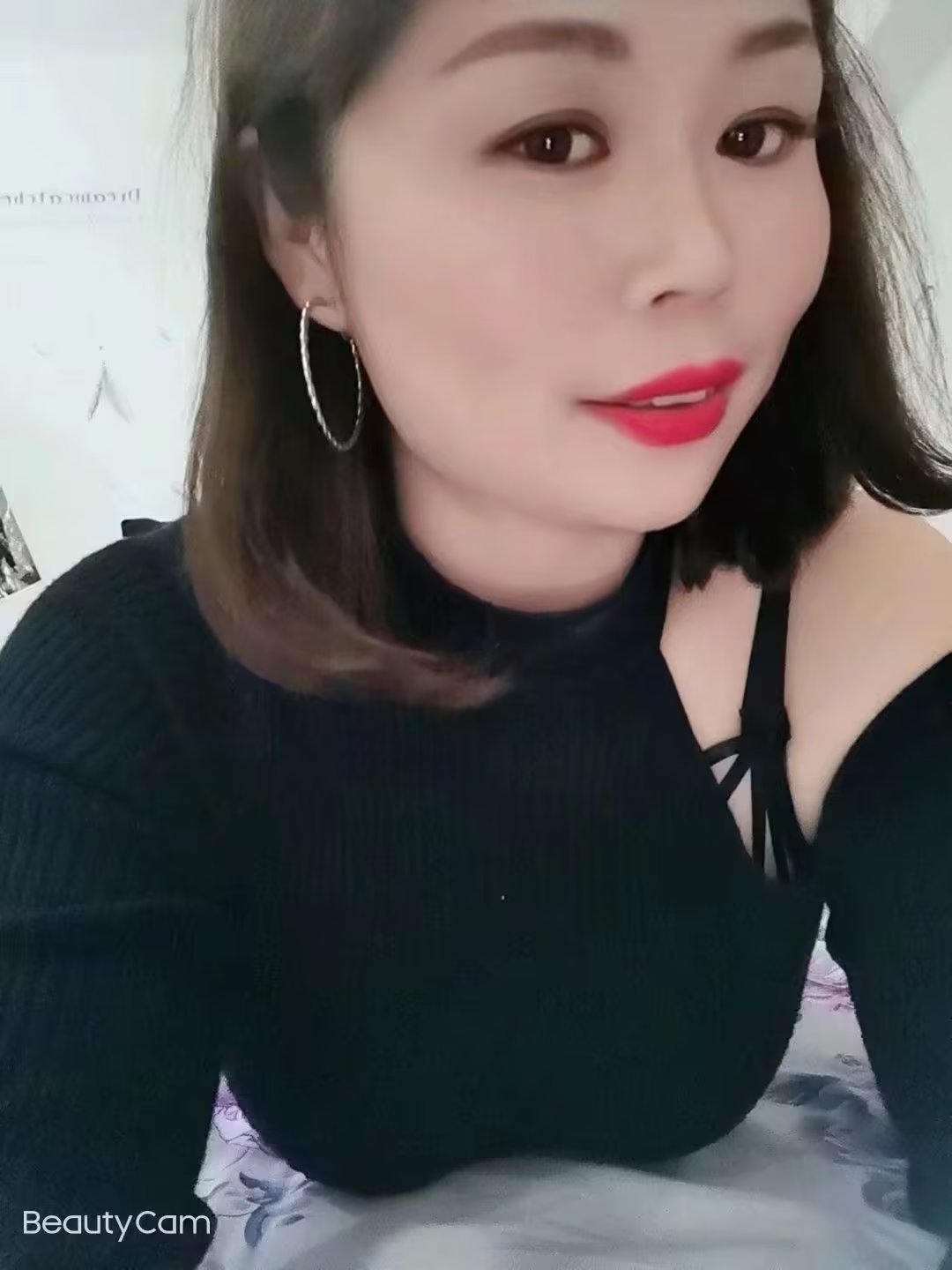 服务不错的大胸妹