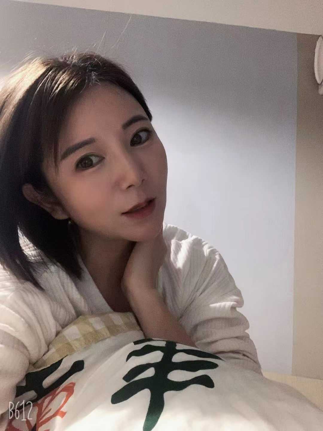 蜀山区苹果小姐姐