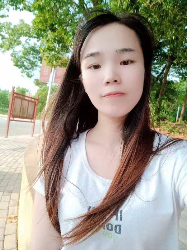 建邺区比较年轻的小妹