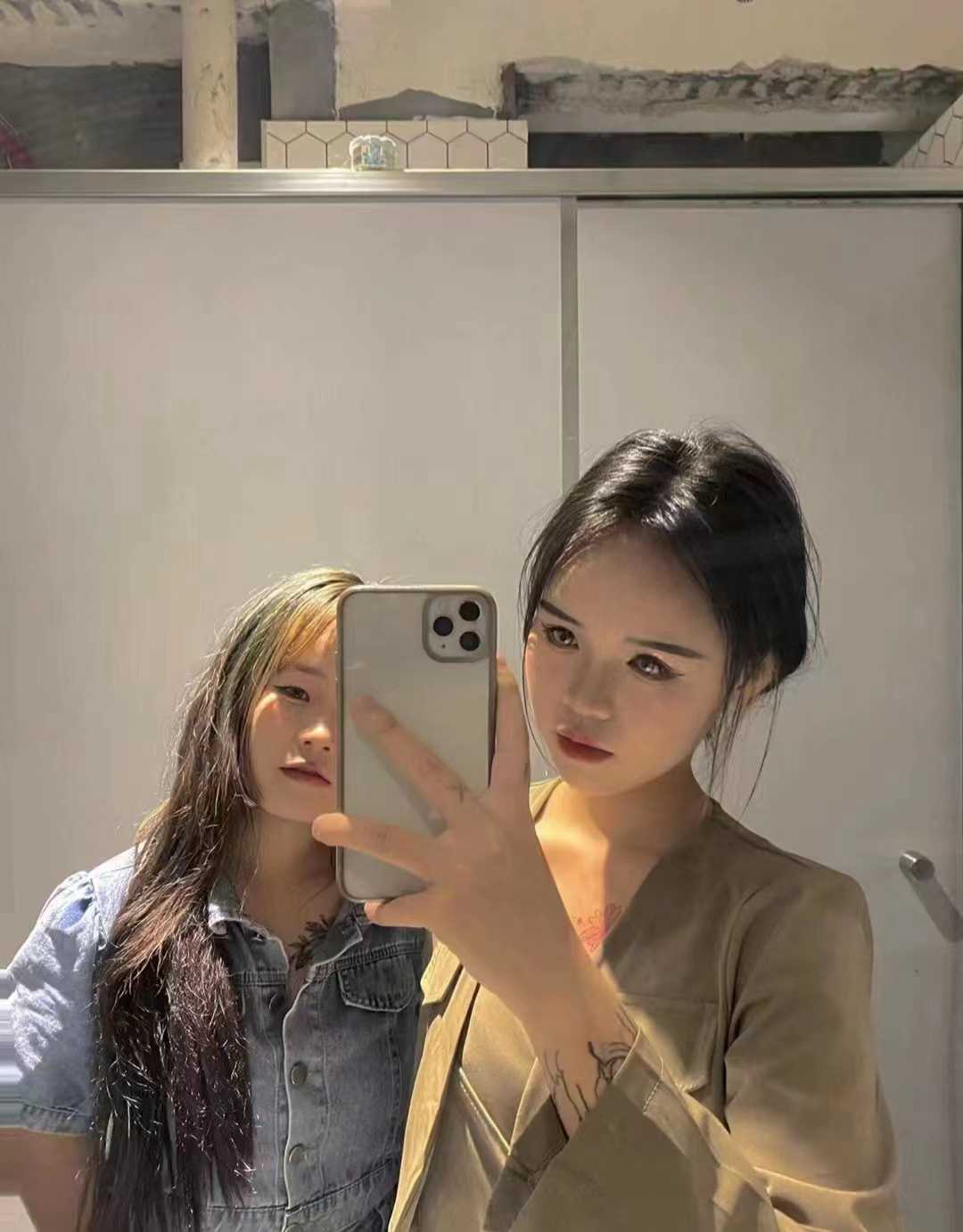 下面水多，姿势随意