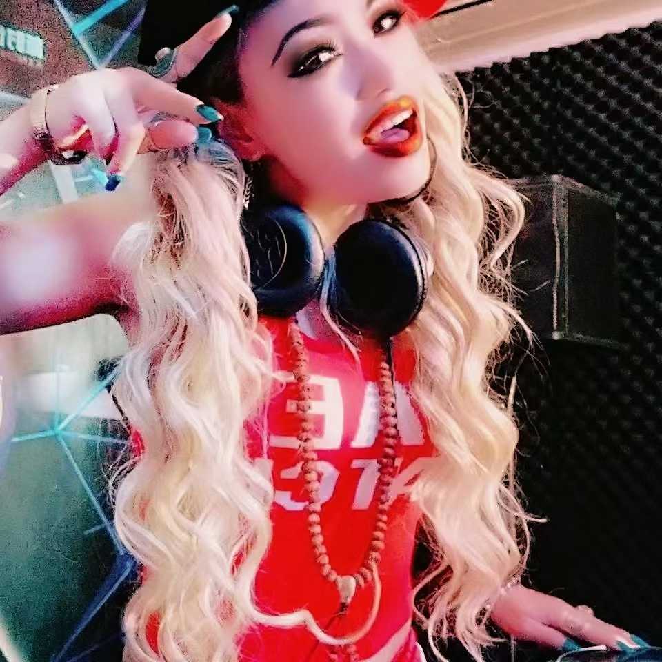 西山区dj女王,,东北妹子，性格好喜欢交朋友