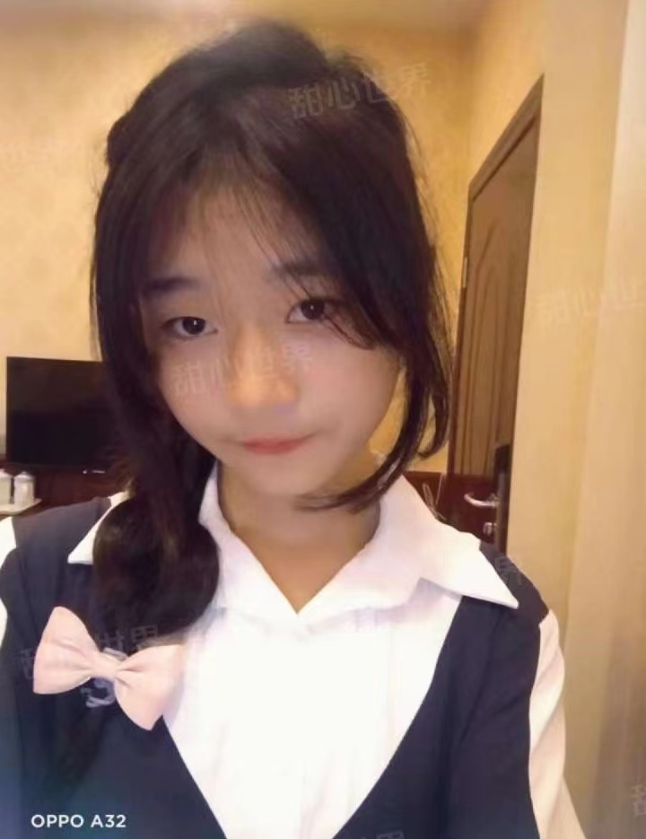 刚下海的粉嫩妹妹