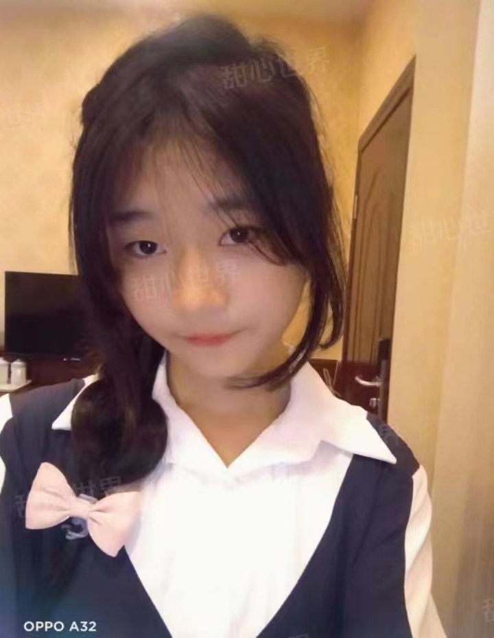 刚下海的粉嫩妹妹