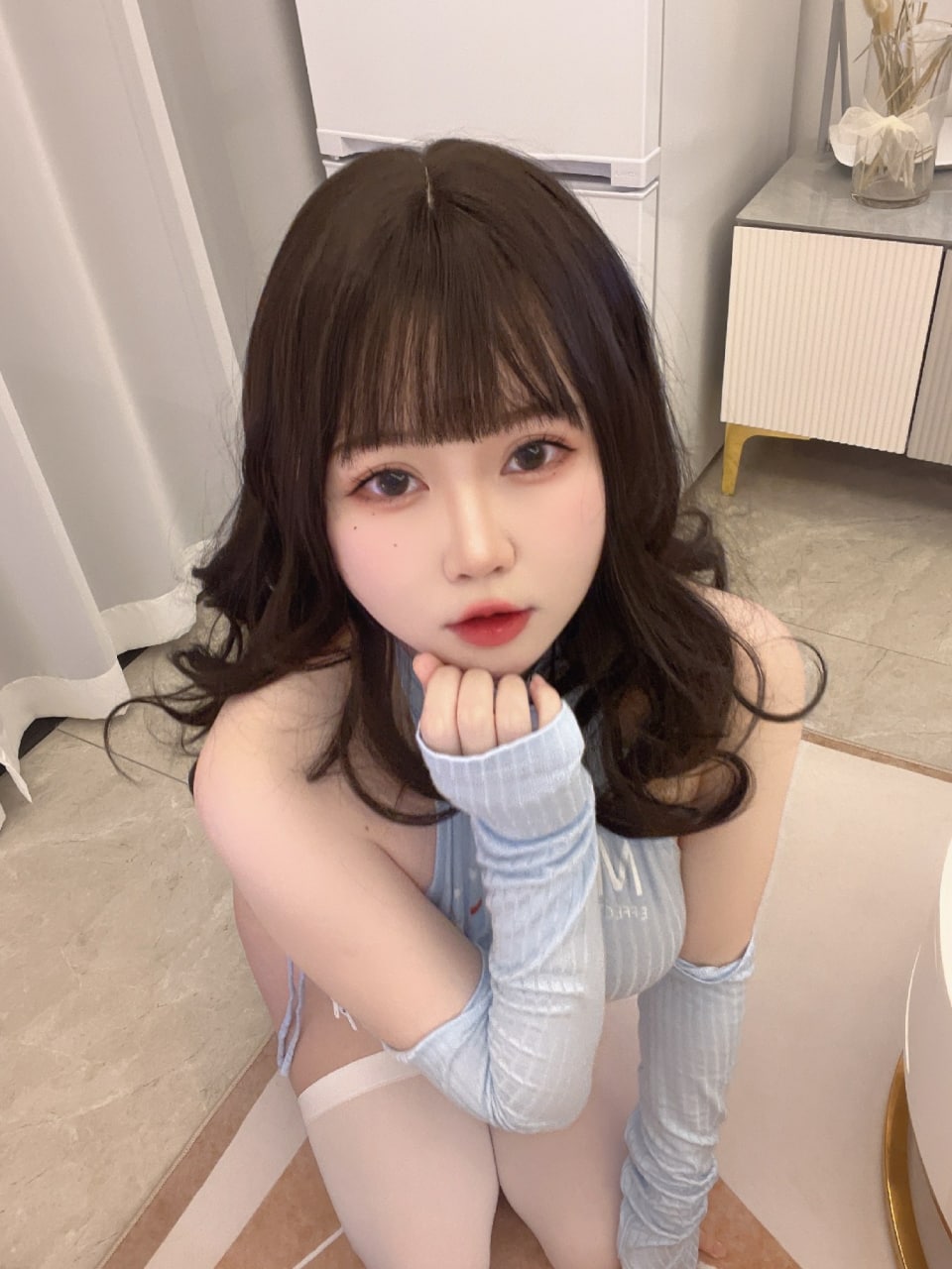 双井兼职大胸妹 前凸后翘 紧致