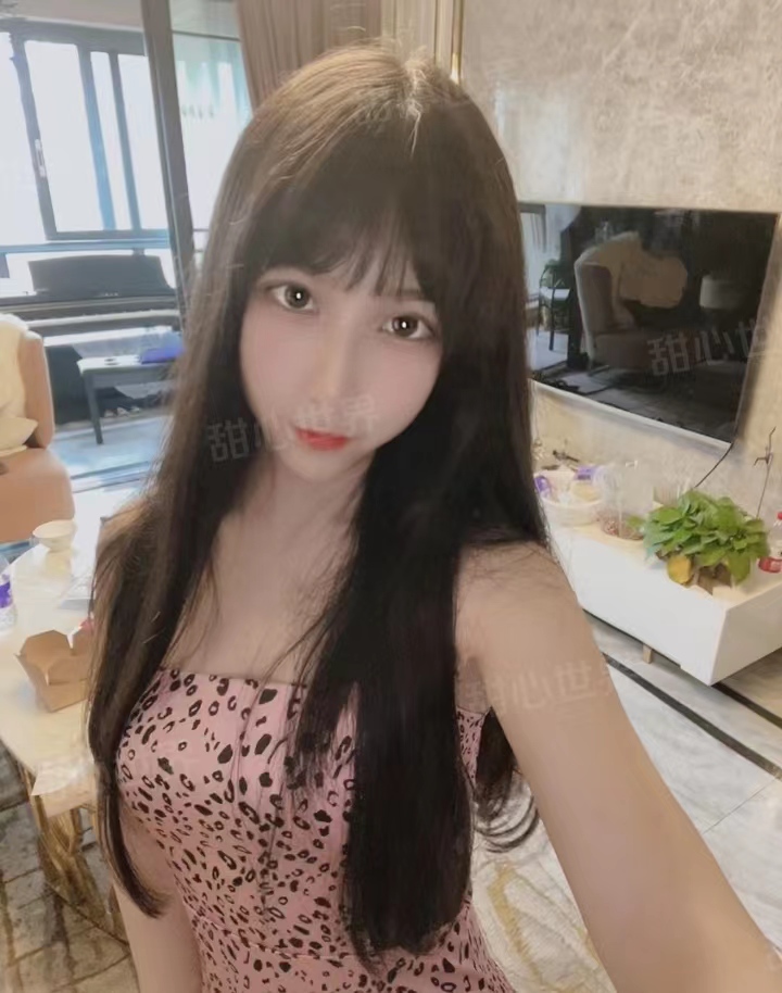 年轻小姐姐的极致泻货体验