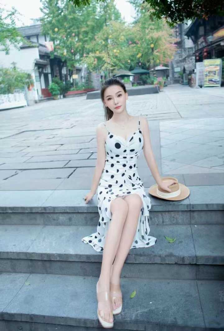 很有女神气质的美女