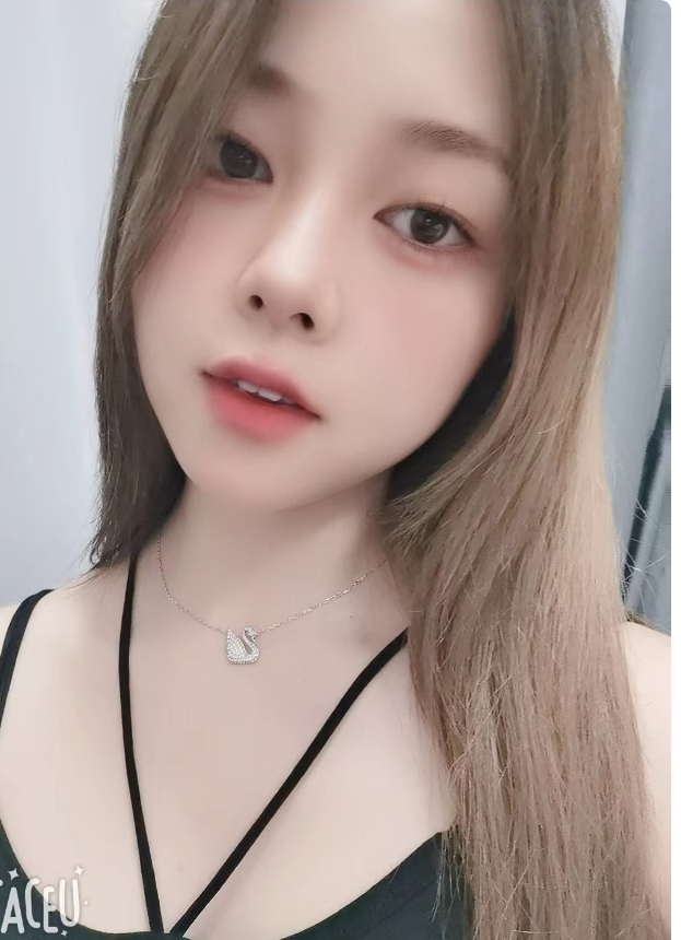 微胖水多多的笑笑小美女