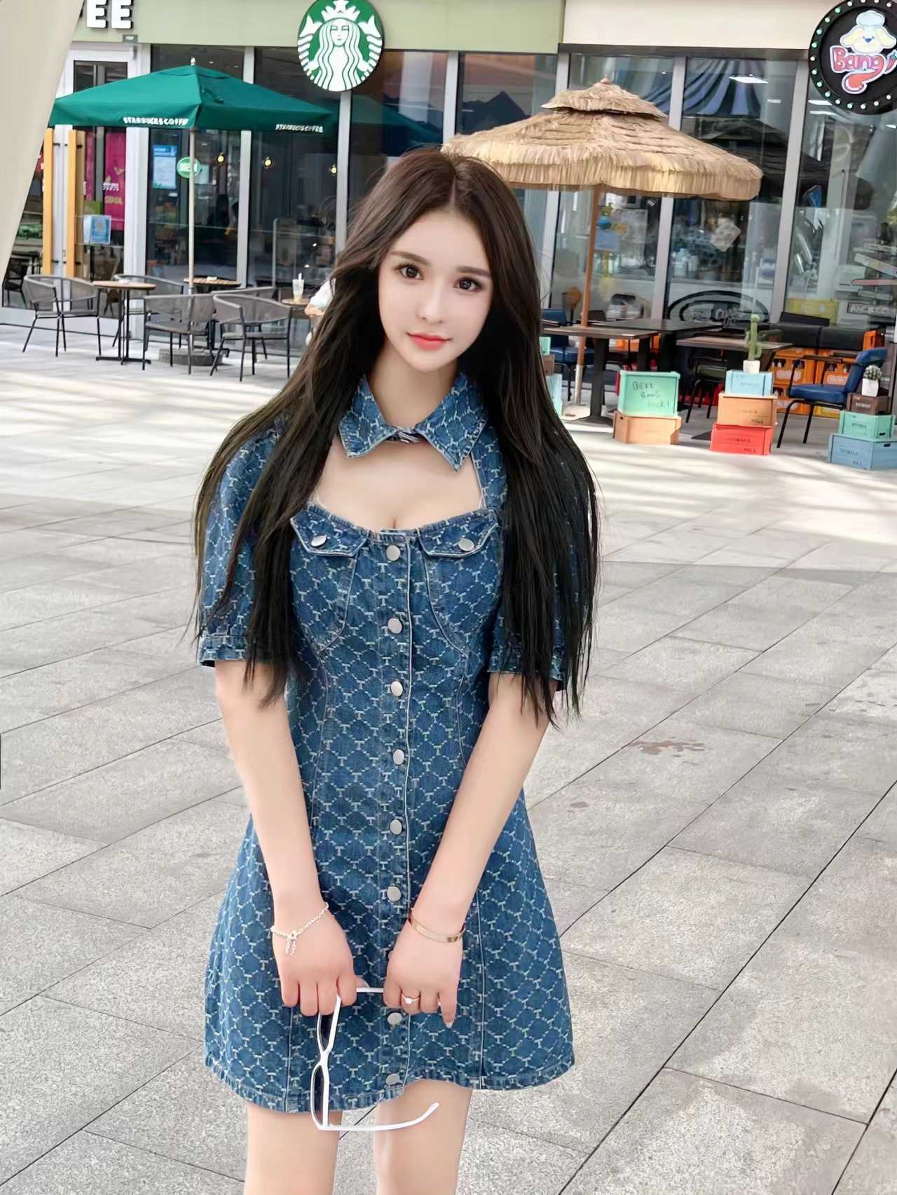 她言语中带有挑逗，就忍不住想干她