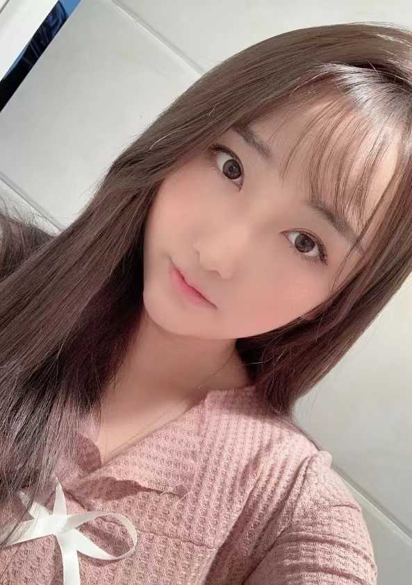 清纯甜美年轻妹妹